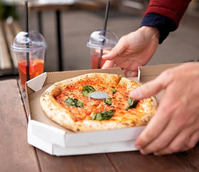 Pizzakarton / 30x30x4/ 100Stk / bedruckt
