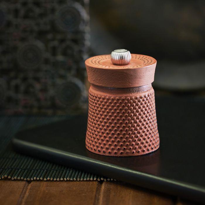 Bali Pfeffermühle / 8cm / Fonte
