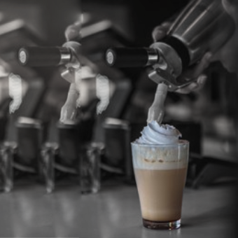 SÜßWARENAUSRÜSTUNG