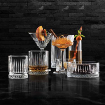 GLÄSER UND GLASWAREN